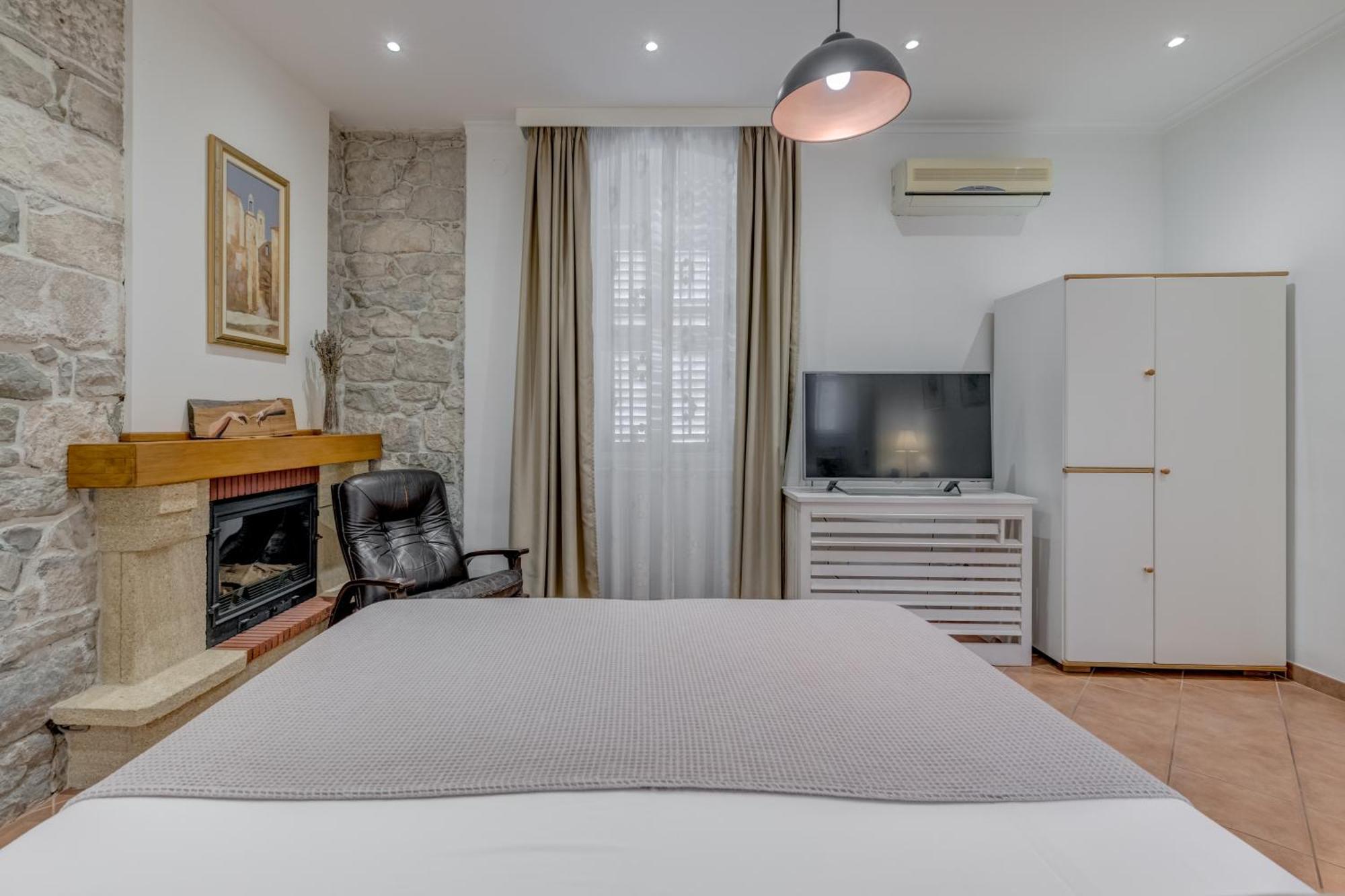 Victoria Luxury Rooms - Split Downtown Buitenkant foto